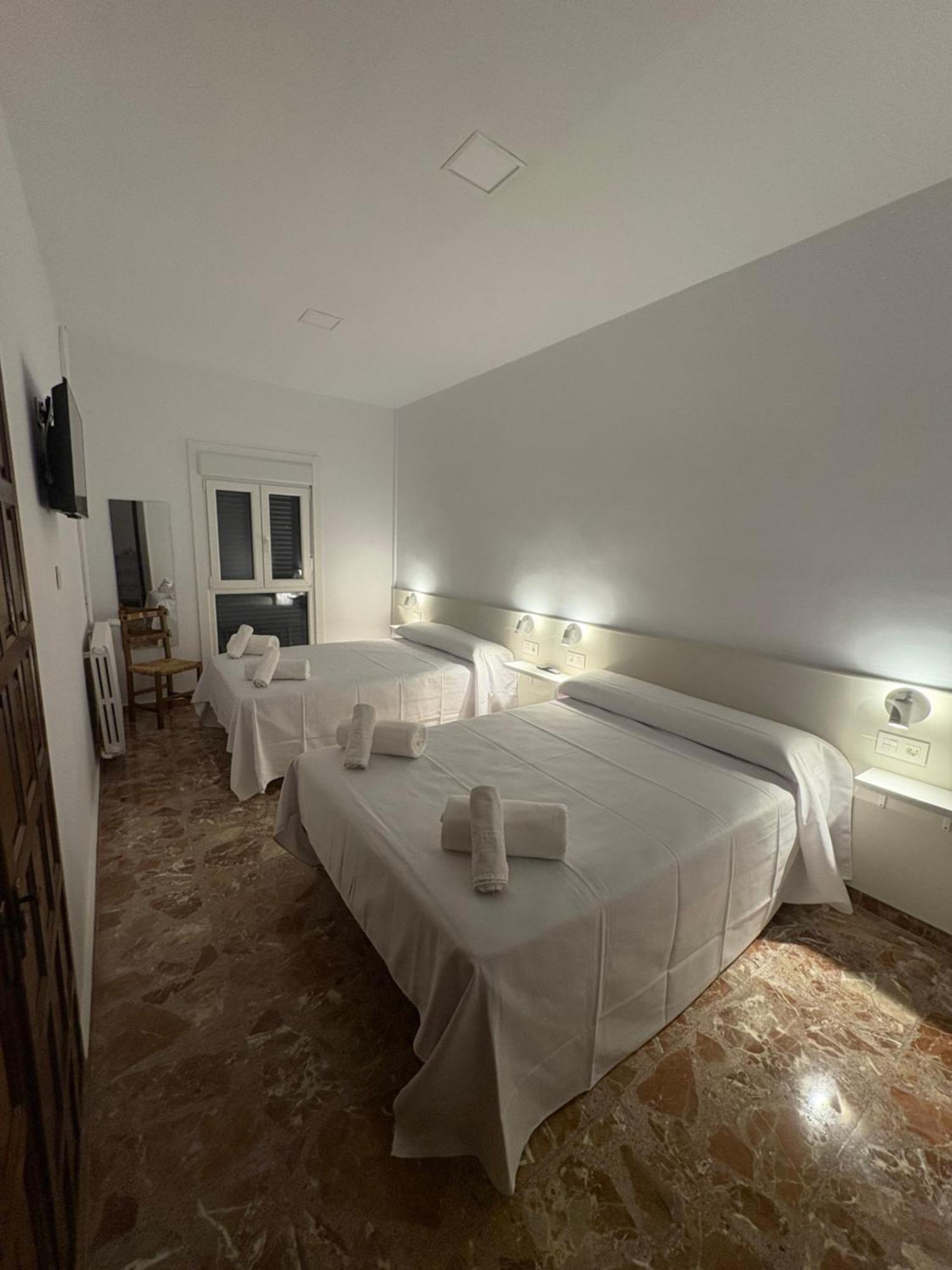 Hostal La Via Verde Sarrión 外观 照片
