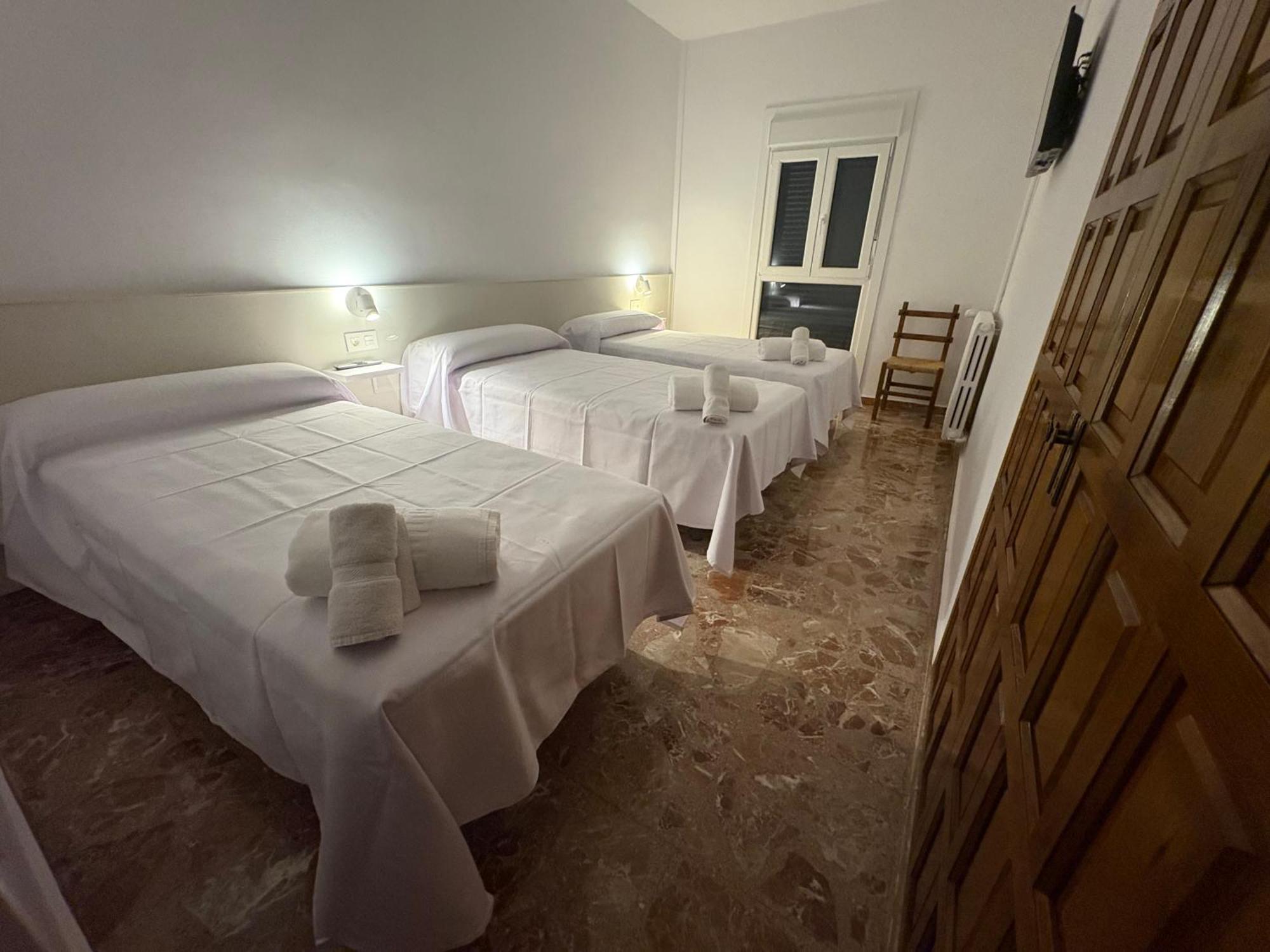Hostal La Via Verde Sarrión 外观 照片